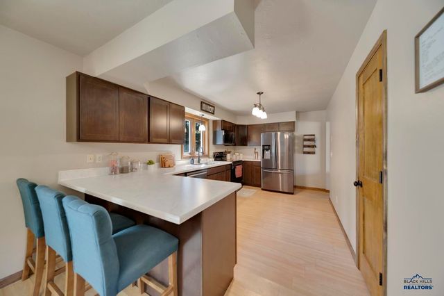 7376 KINGBIRD CT, Rapid City, SD 57702