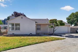 19515 Western Blvd, Hayward, CA 94541