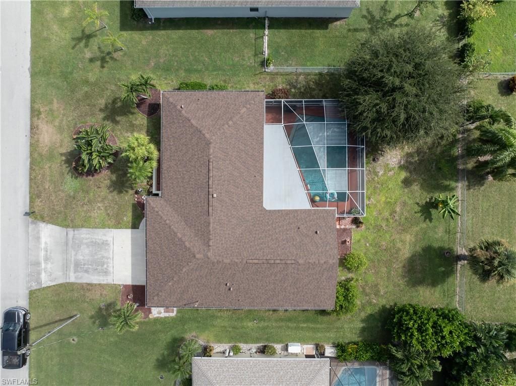 Image 1 of property listing at 1120 SE 29th TER, Cape Coral, FL 33904