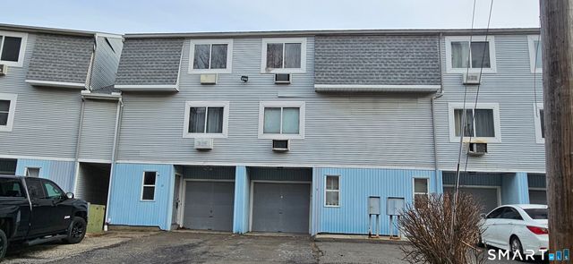 168 Mulloy Road APT 10, Waterbury, CT 06705