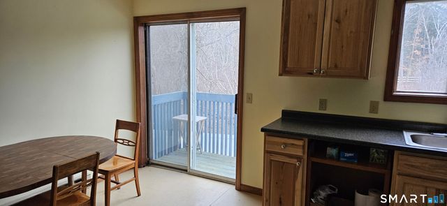 168 Mulloy Road APT 10, Waterbury, CT 06705