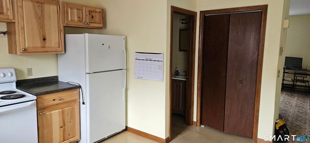 168 Mulloy Road APT 10, Waterbury, CT 06705