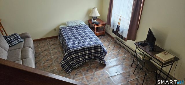 168 Mulloy Road APT 10, Waterbury, CT 06705