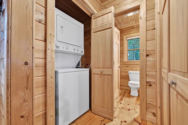 89 N Whitepath Circle, Ellijay, GA 30540