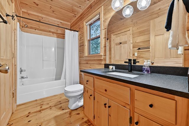 89 N Whitepath Circle, Ellijay, GA 30540