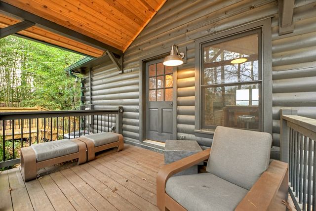 89 N Whitepath Circle, Ellijay, GA 30540