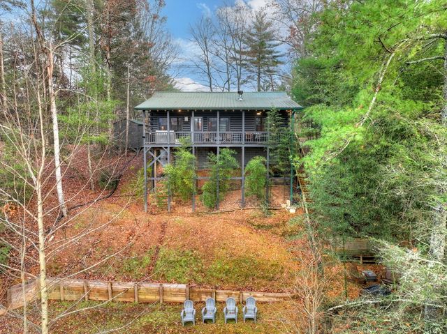 89 N Whitepath Circle, Ellijay, GA 30540