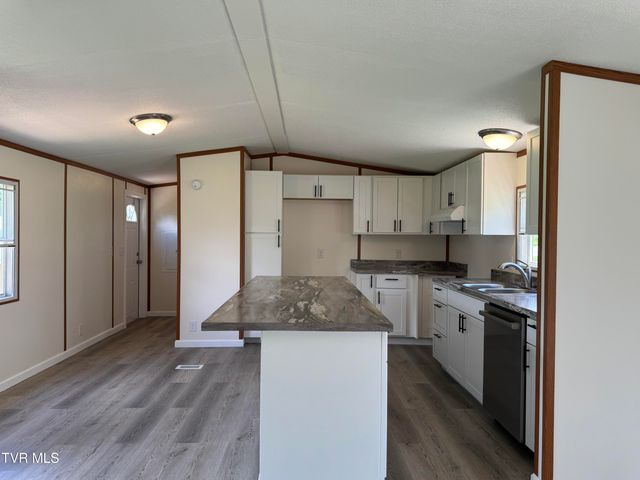 118 Clover, Jonesborough, TN 37659