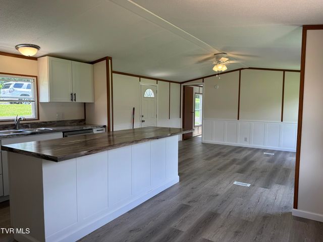 118 Clover, Jonesborough, TN 37659