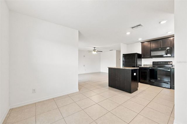 2166 MANDARIN LOOP, Dundee, FL 33838