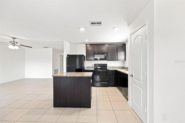2166 MANDARIN LOOP, Dundee, FL 33838