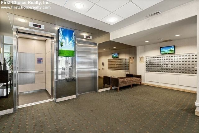 77 Pond Avenue 503, Brookline, MA 02445