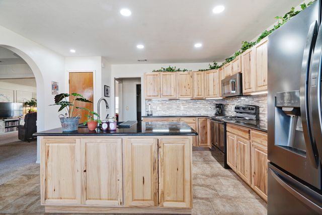 214 1501 Spur, Deport, TX 75435