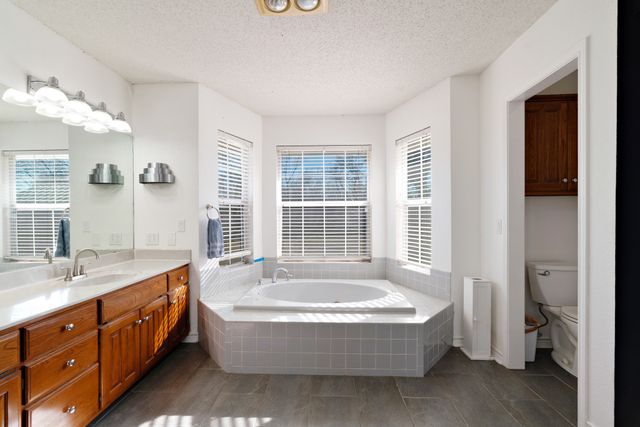 214 1501 Spur, Deport, TX 75435