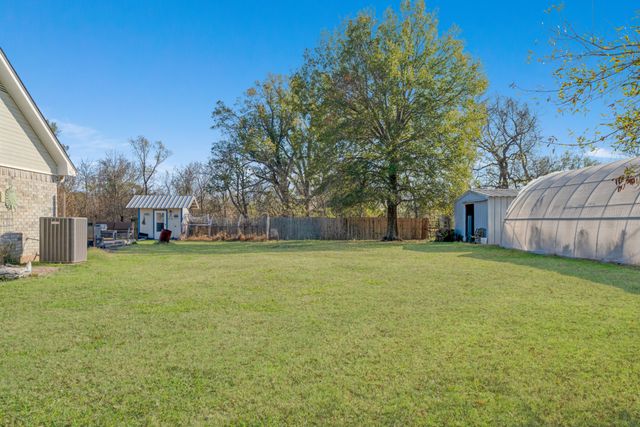 214 1501 Spur, Deport, TX 75435