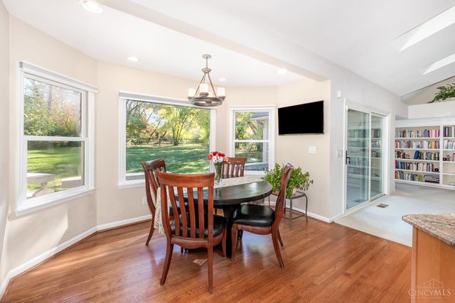 8126 Baywood Court, Maineville, OH 45039