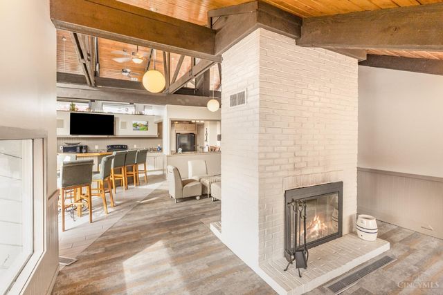 8126 Baywood Court, Maineville, OH 45039