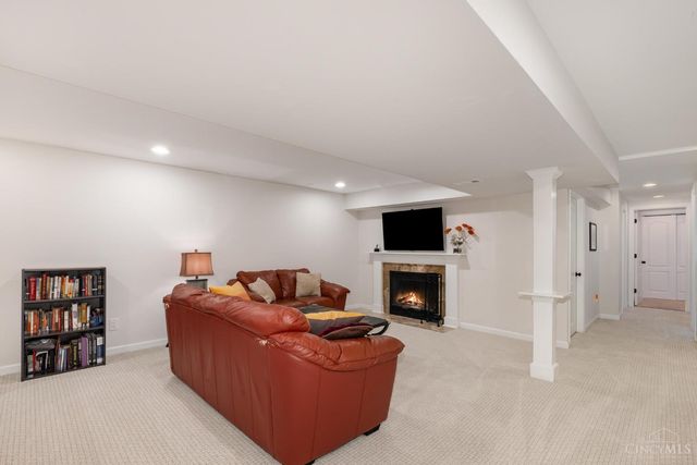 8126 Baywood Court, Maineville, OH 45039