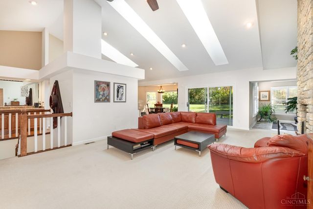 8126 Baywood Court, Maineville, OH 45039