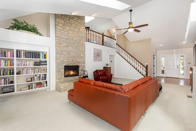 8126 Baywood Court, Maineville, OH 45039