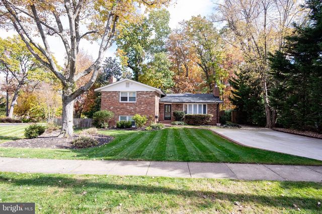 3809 MOSS DR, Annandale, VA 22003