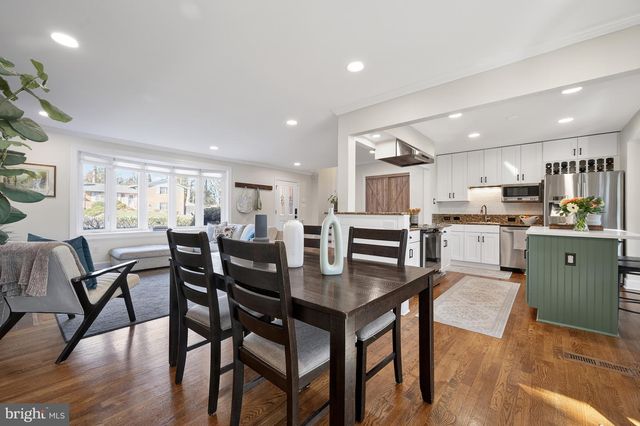 3809 MOSS DR, Annandale, VA 22003