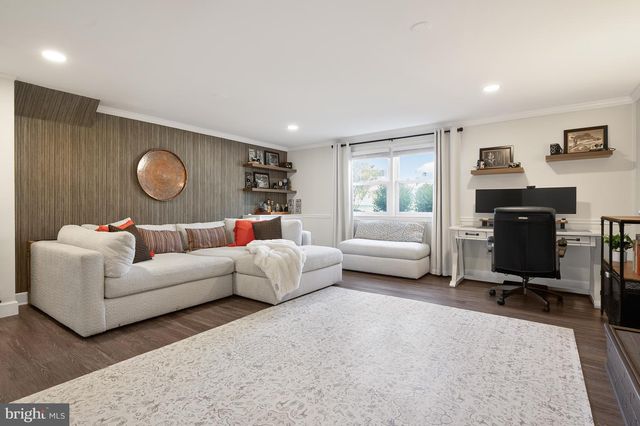 3809 MOSS DR, Annandale, VA 22003