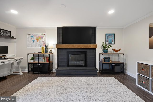 3809 MOSS DR, Annandale, VA 22003