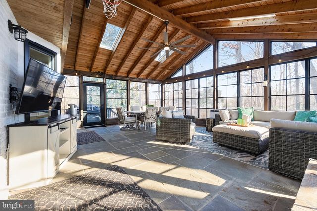 3809 MOSS DR, Annandale, VA 22003