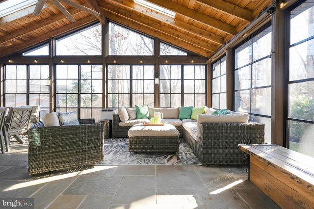 3809 MOSS DR, Annandale, VA 22003