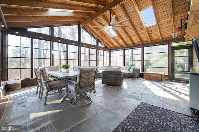 3809 MOSS DR, Annandale, VA 22003