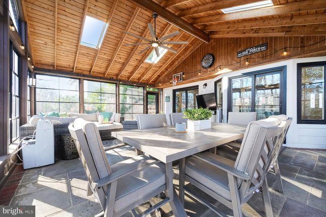 3809 MOSS DR, Annandale, VA 22003