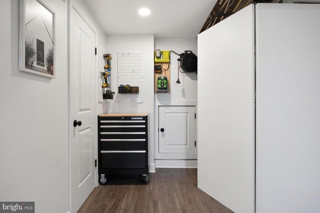 3809 MOSS DR, Annandale, VA 22003