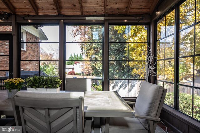 3809 MOSS DR, Annandale, VA 22003