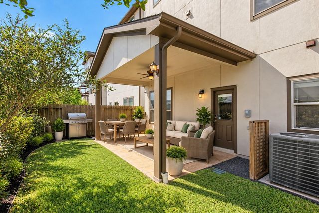 1506 Peyton Oaks Place, Houston, TX 77043