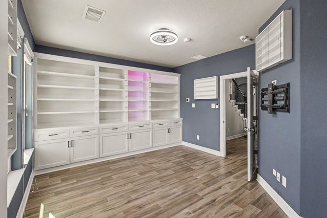 1506 Peyton Oaks Place, Houston, TX 77043