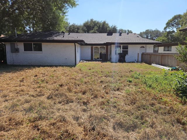 5706 Rutherglenn Drive, Houston, TX 77096