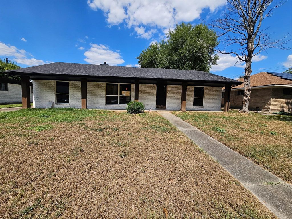 5706 Rutherglenn Drive, Houston, TX 77096