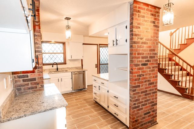 2265 EASTON DR, Cordova, TN 38016