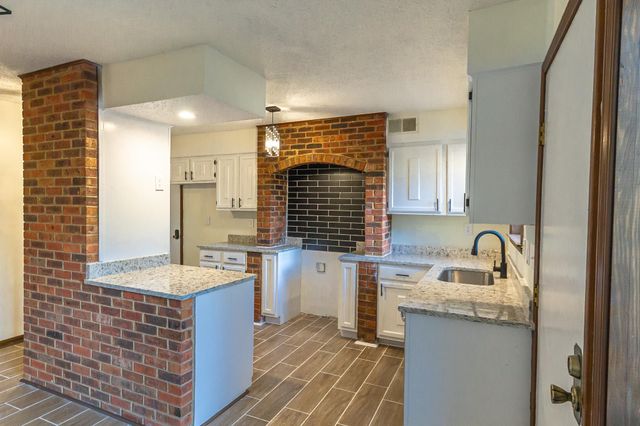 2265 EASTON DR, Cordova, TN 38016