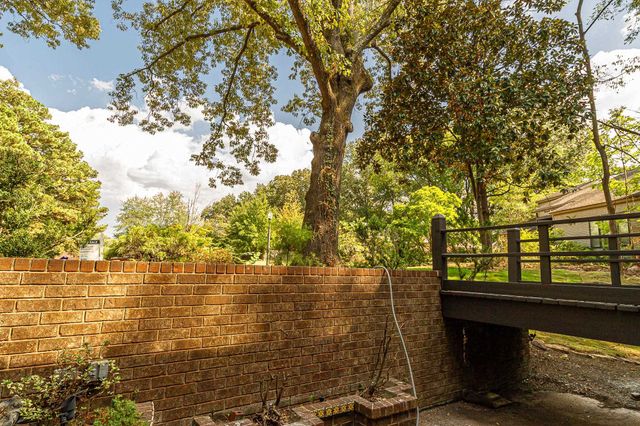 2265 EASTON DR, Cordova, TN 38016