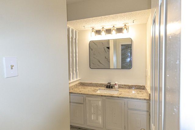 2265 EASTON DR, Cordova, TN 38016