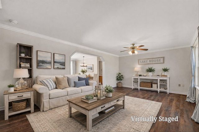 1840 Bluewater DR, Moneta, VA 24121