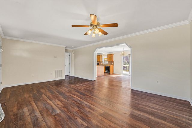 1840 Bluewater DR, Moneta, VA 24121