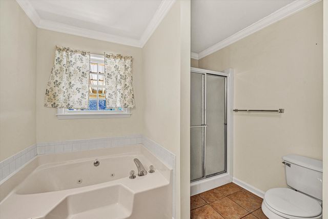 1840 Bluewater DR, Moneta, VA 24121