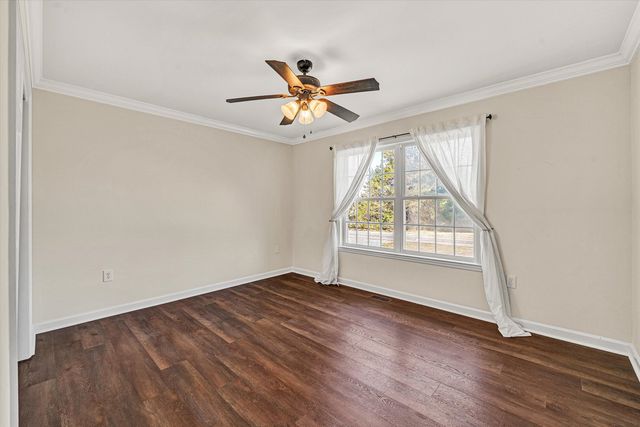 1840 Bluewater DR, Moneta, VA 24121