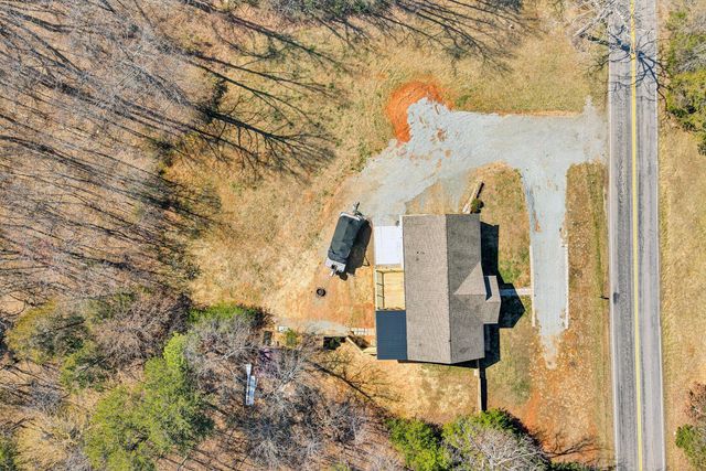 1840 Bluewater DR, Moneta, VA 24121