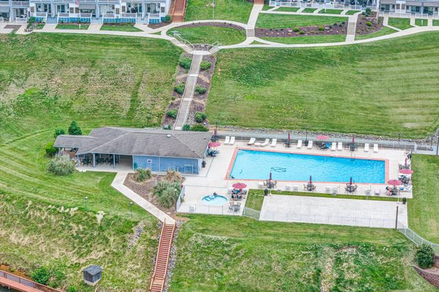 1840 Bluewater DR, Moneta, VA 24121