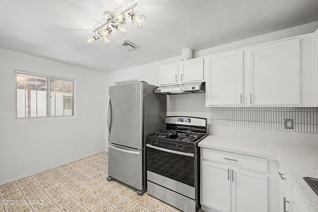 5207 S Champion Stravenue, Tucson, AZ 85706