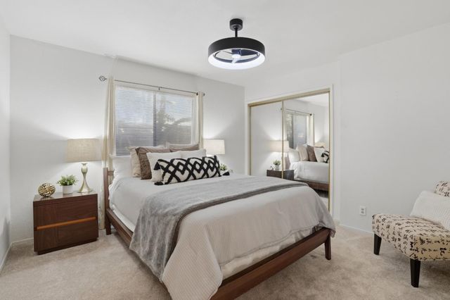 828 Weeks Street, East Palo Alto, CA 94303